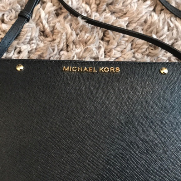Michael Kors Studded Shoulder bag - Picture 2 of 8